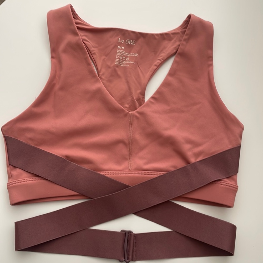 Le Ore sports bra